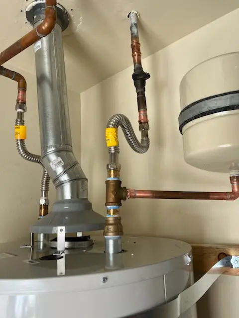 Water heater installation and plumbing repair in Midlothian
